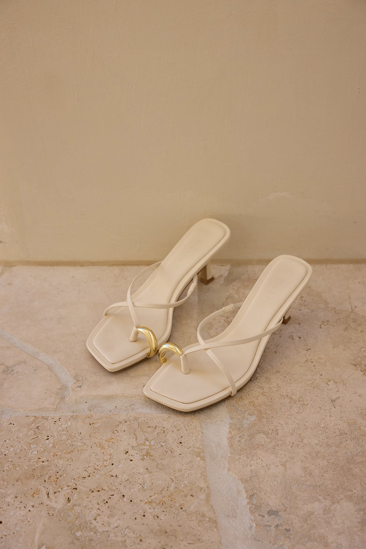Urika Heel Bone