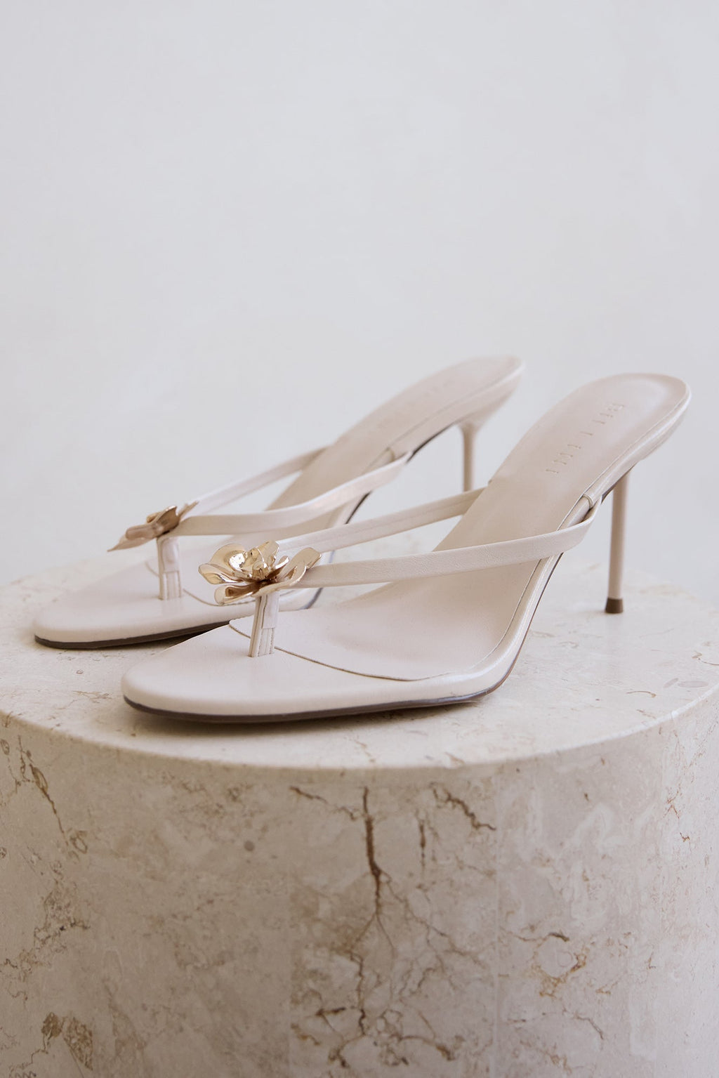 Dallela Heel Pearl Shine