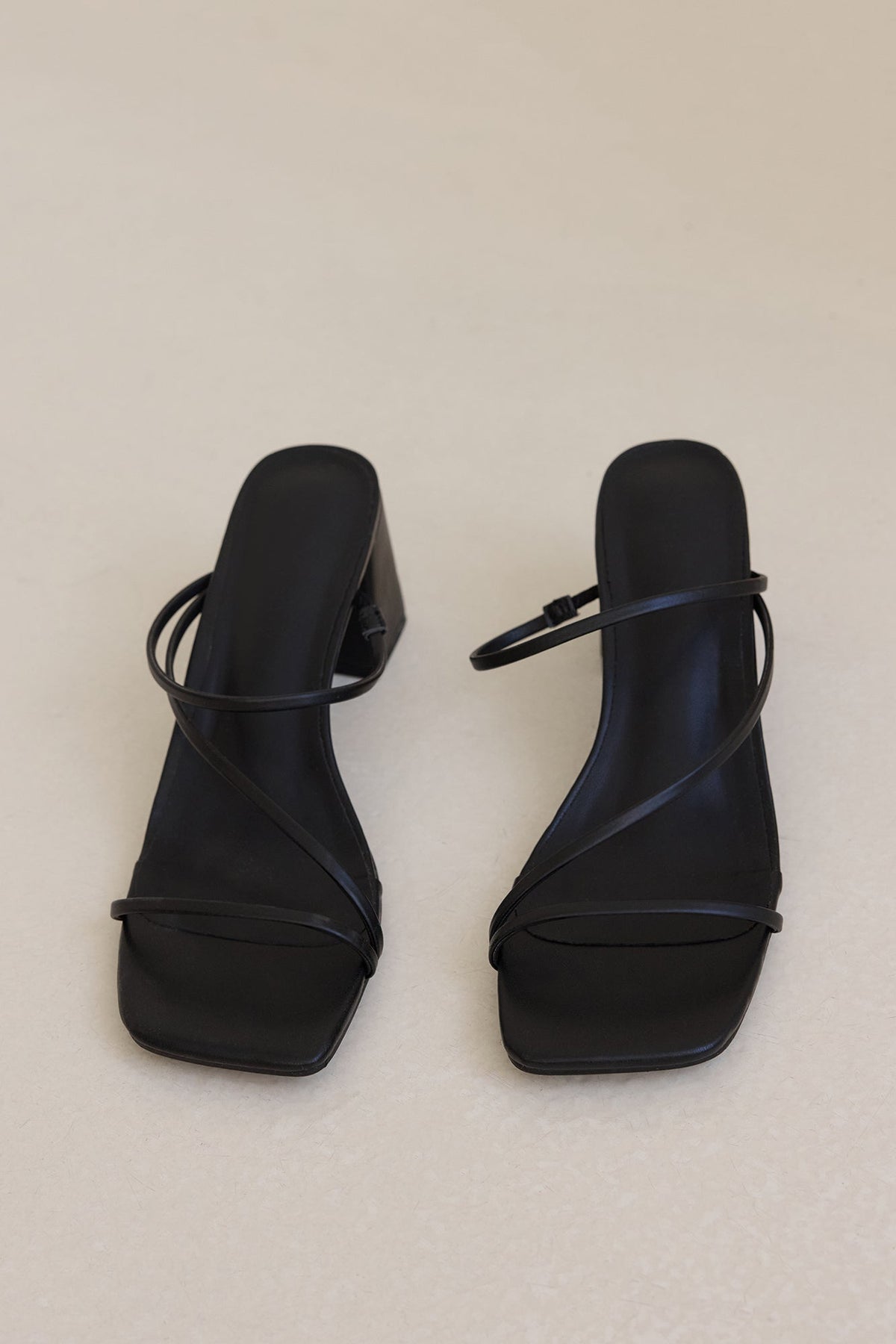 Yazmin Heel Black