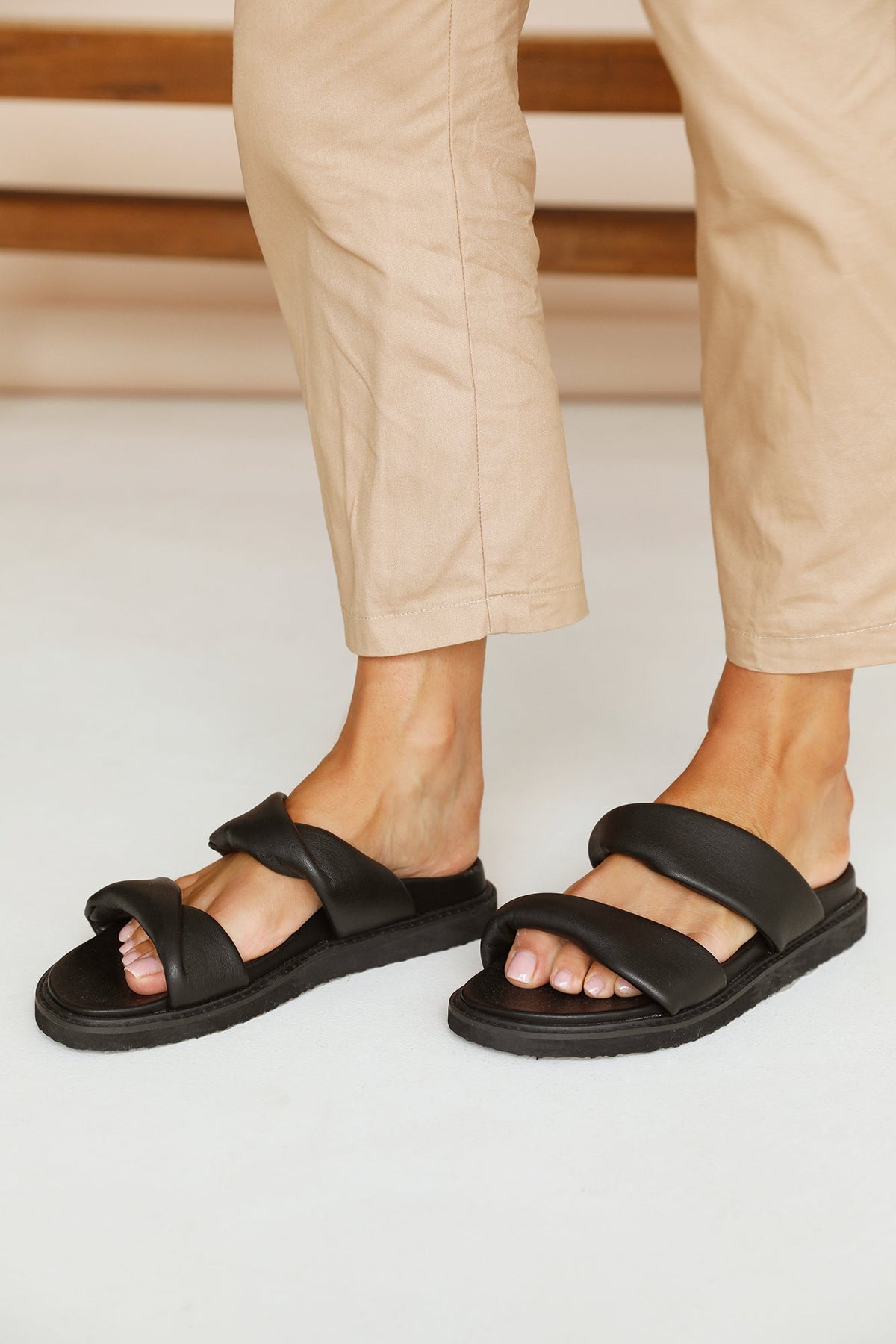 BILLINI Zonya Slides Black